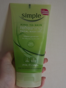 Simple refreshing facial wash gel, excuse the fake nails!